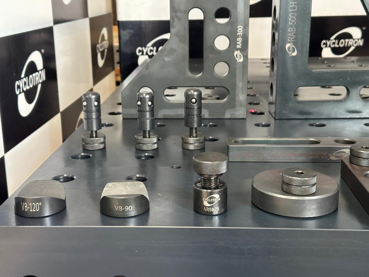 Premium welding table 3