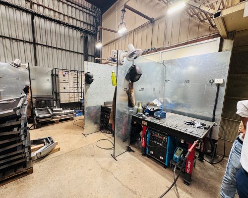 Welding table station Welding table station