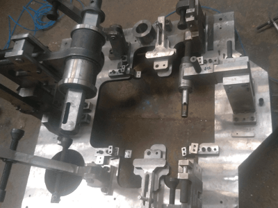 pivot assembly welding fixture